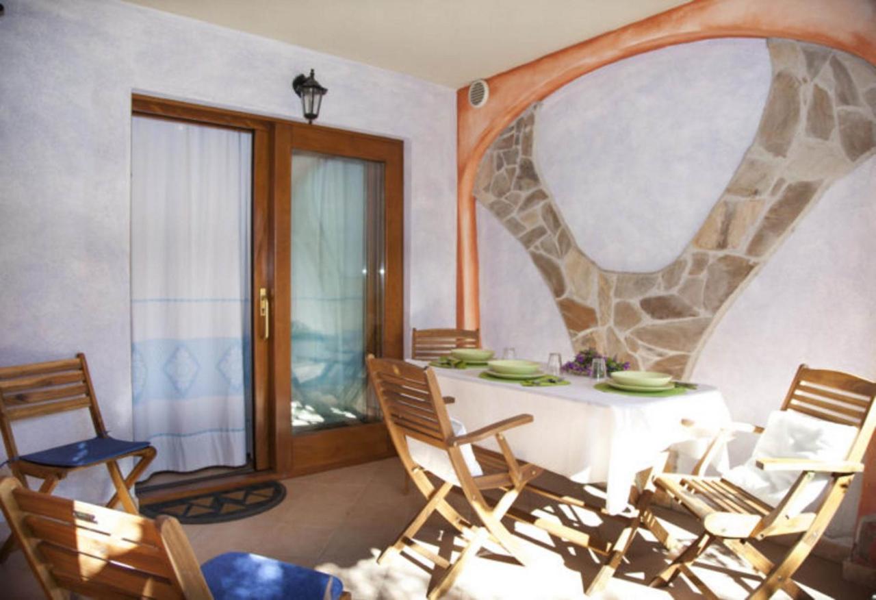 Li Rocchi Apartment San Teodoro  Luaran gambar